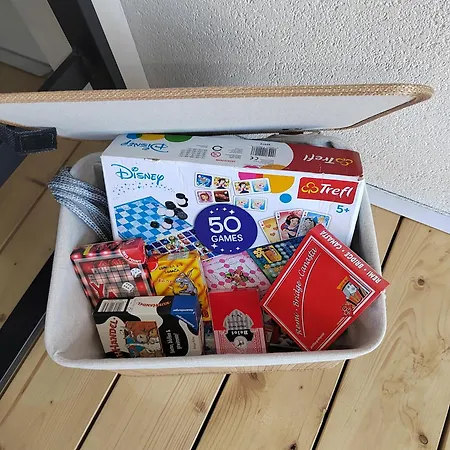 House Lana, 704 캠프장